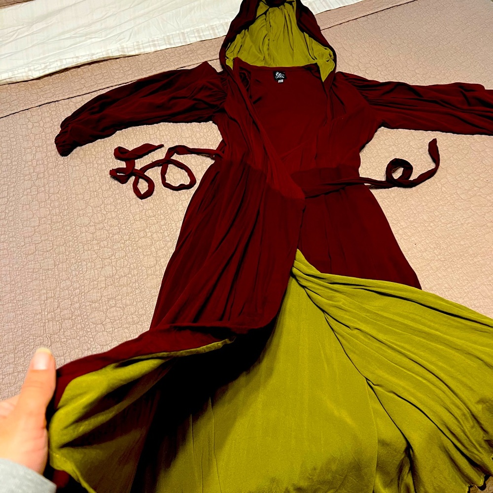 ❤️💚 Oblong Box Shop Hooded Wrap Dress 💚❤️